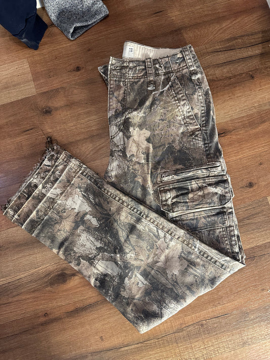 Camo pants